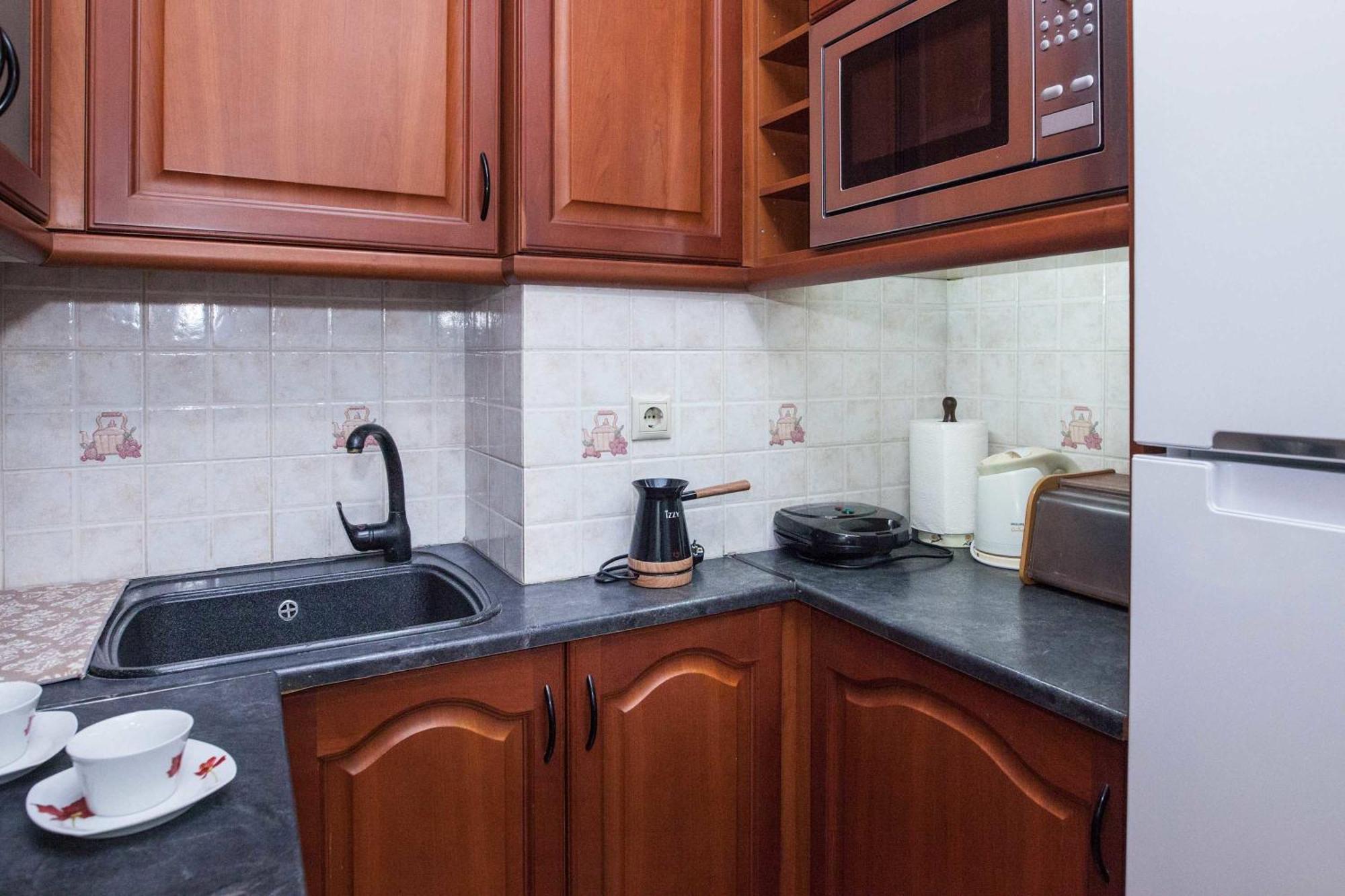 Central 2 Bd Apt With Balcony By Monastiraki Атина Екстериор снимка