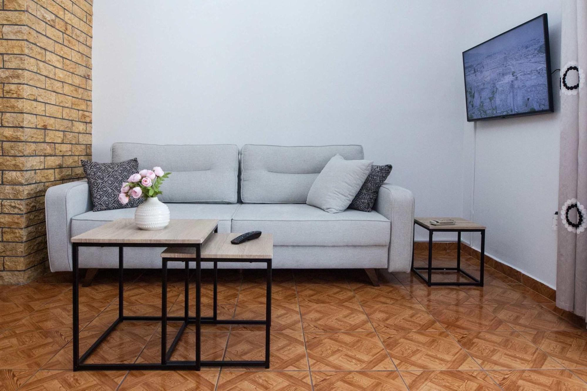 Central 2 Bd Apt With Balcony By Monastiraki Атина Екстериор снимка